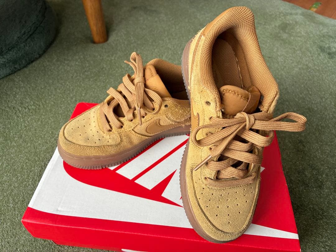 Nike Air force1ベージュ スエード スニーカー 20.0cm