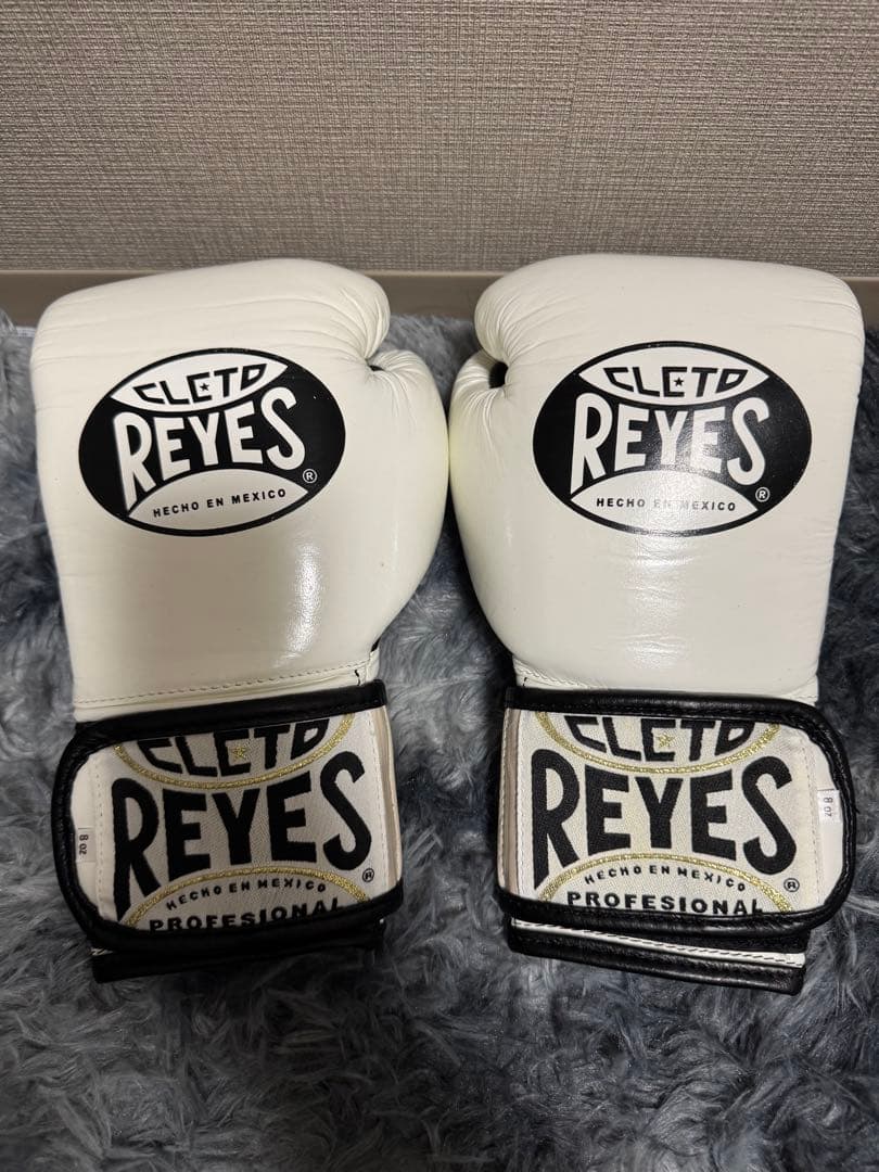 CLETO REYES プロフェッショナル 8oz ボクシンググローブ
