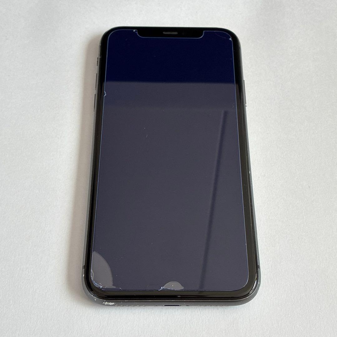 Apple iPhone 11 128GBブラック 本体 レンズ・背面ひび割れ