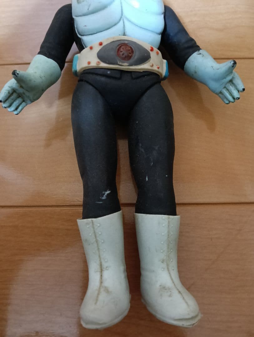 当時物初代仮面ライダー フィギュア ヘルメット付き
