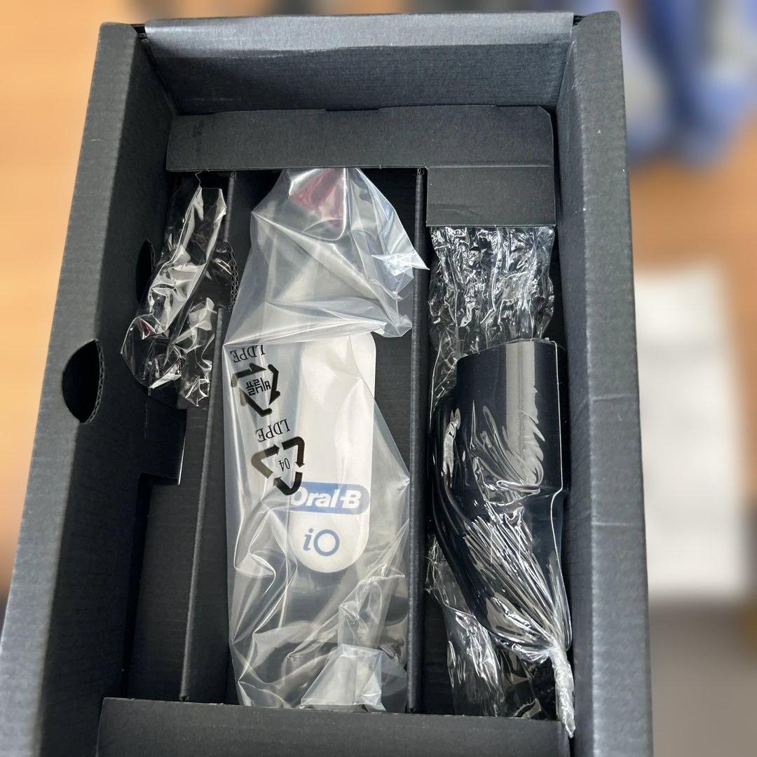 Oral−B IOM92B22ACBK-W BLACK