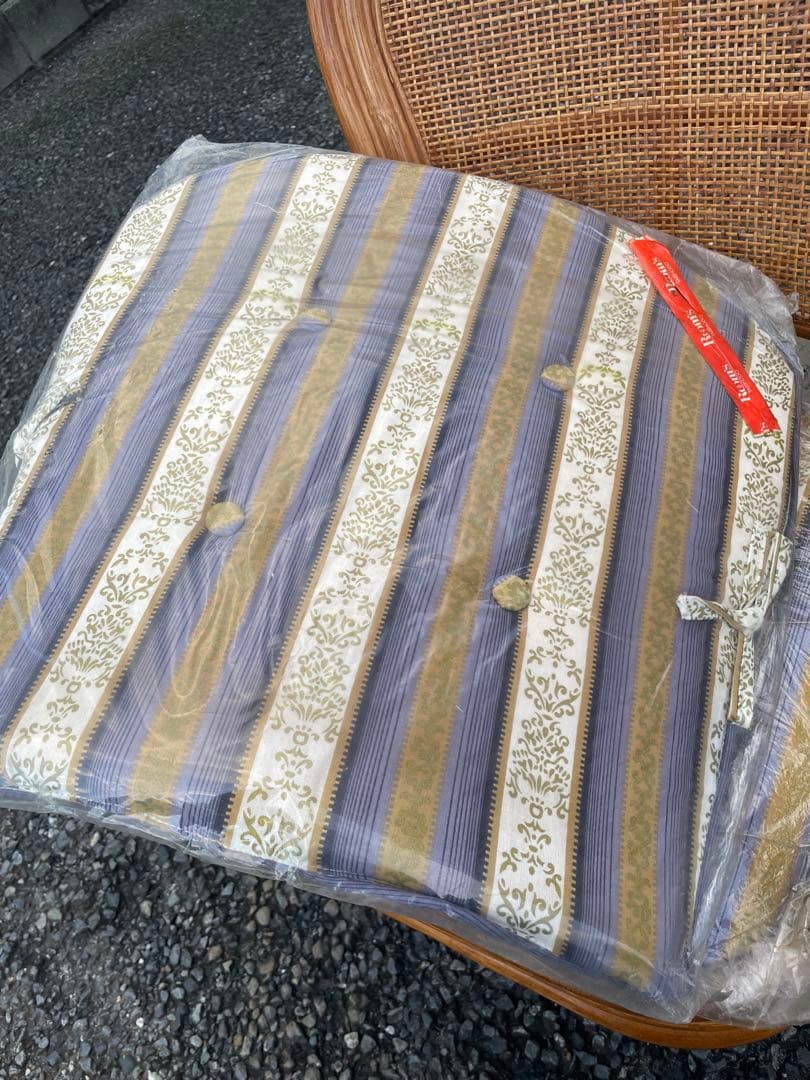 新品　光製作所 籐 ラタン 回転椅子 回転式座椅子 肘掛け ラタンチェア