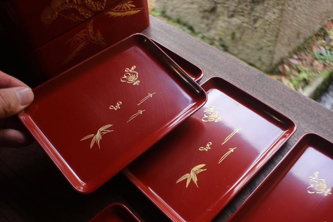 小傷有！極上朱漆に蓬莱沈金の美しい輪島塗の屠蘇器＆重箱セット（検お重