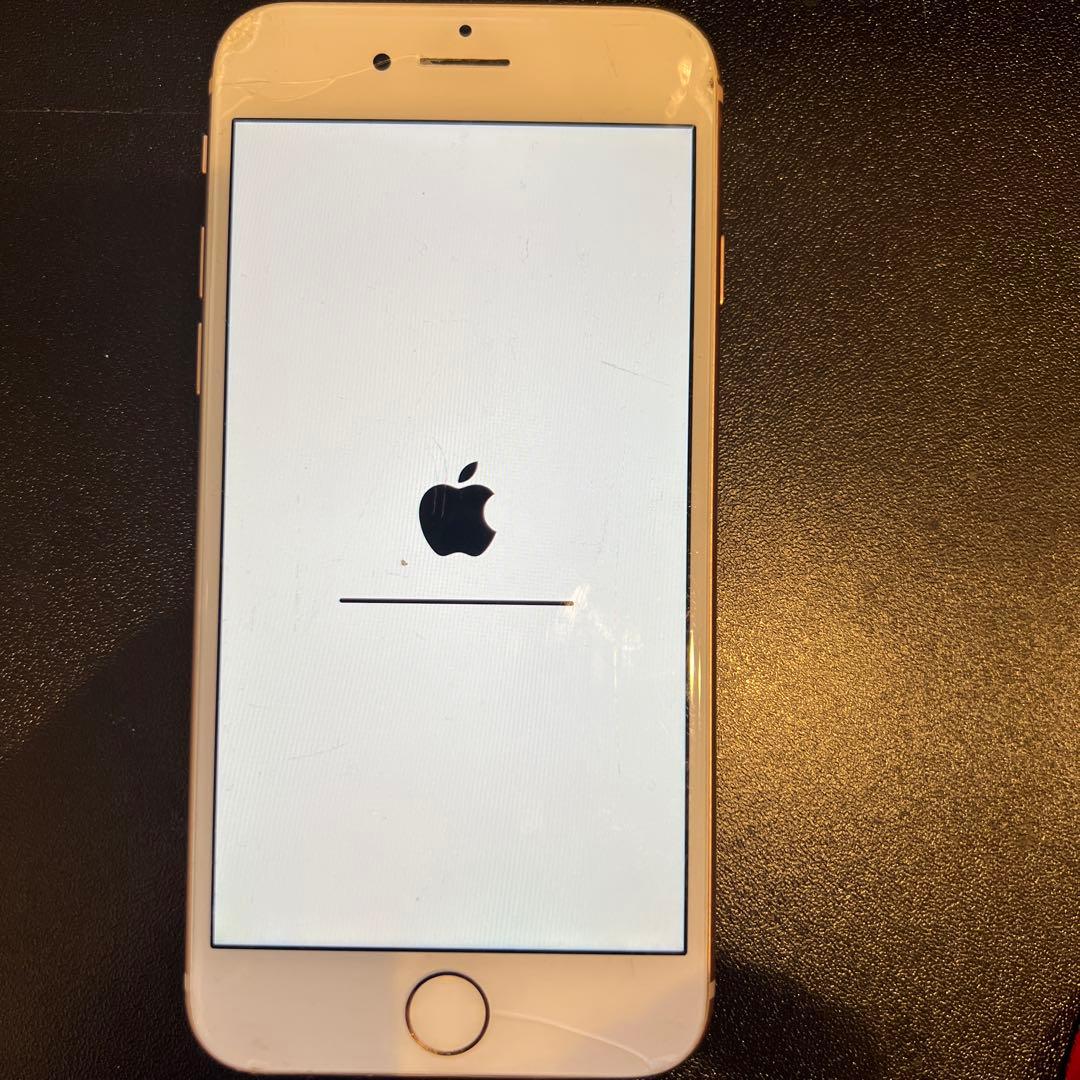 Apple iPhone 8 本体 レッド