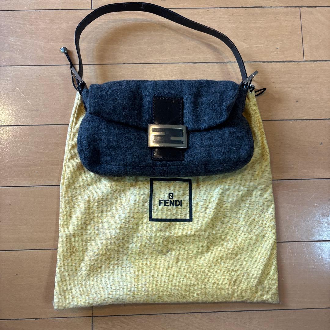 FENDI マンマバケット 編み込み ウール カシミヤ ニット