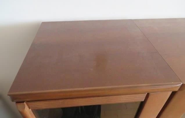 食器棚（左）カキウチ家具工業