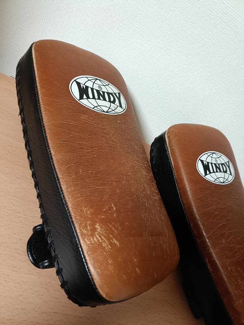 WINDY KP-6 スーパーキックミット　③