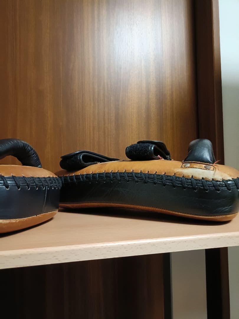 WINDY KP-6 スーパーキックミット　③