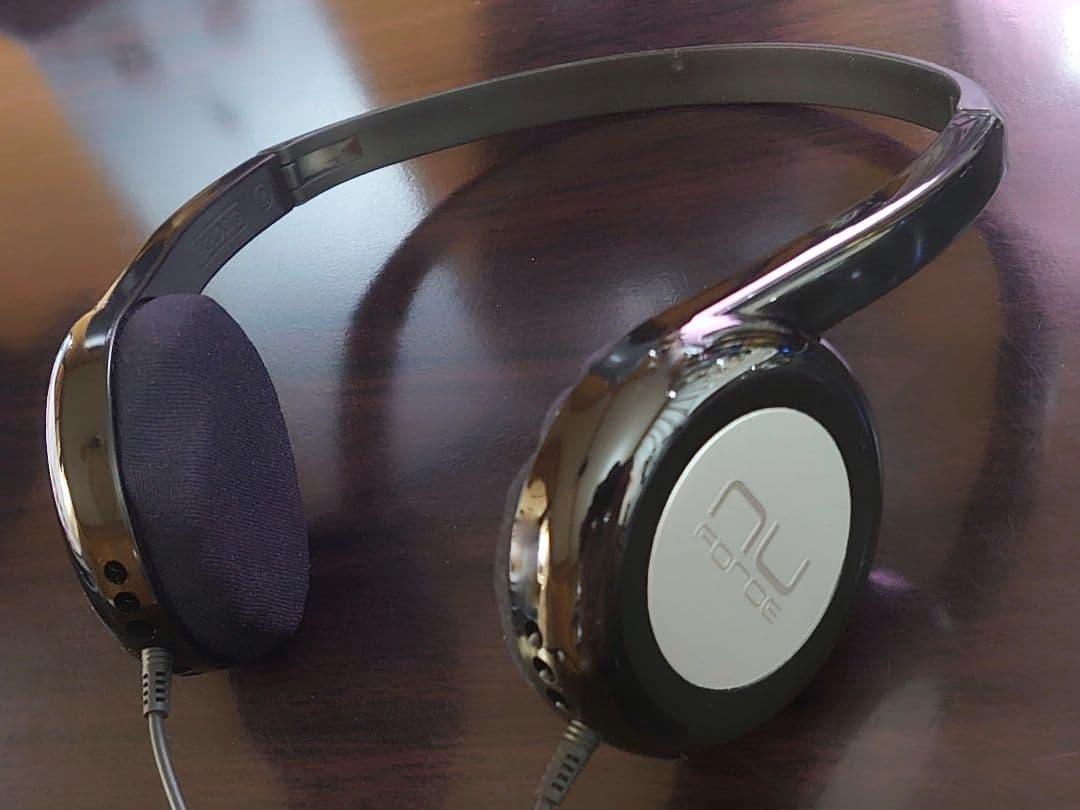 ヘッドホン Nuforce UF-30