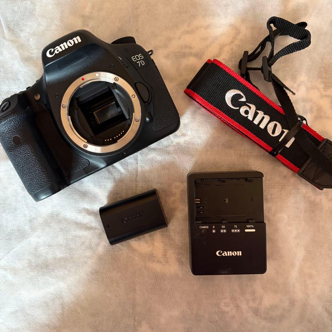 Canon EOS 7D デジタル一眼レフカメラ ボディ