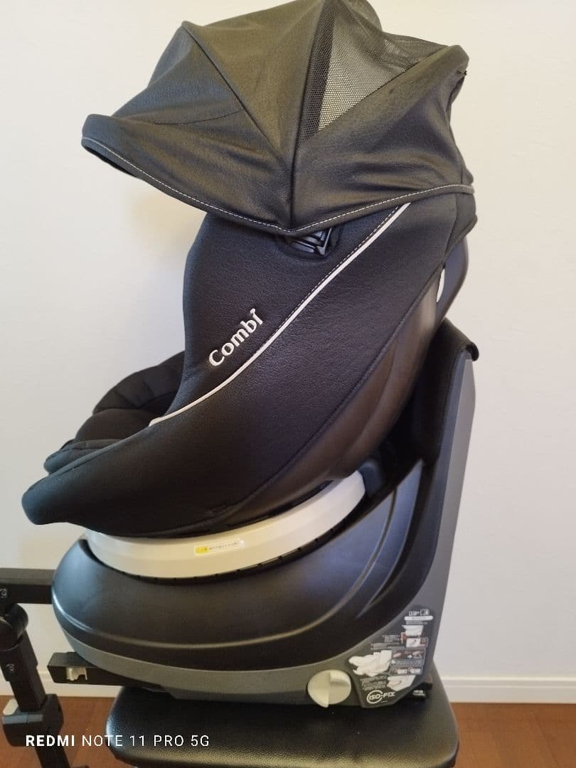 Combi コンビクルムーヴ　ISOFIX　エッグショック　限定モデル