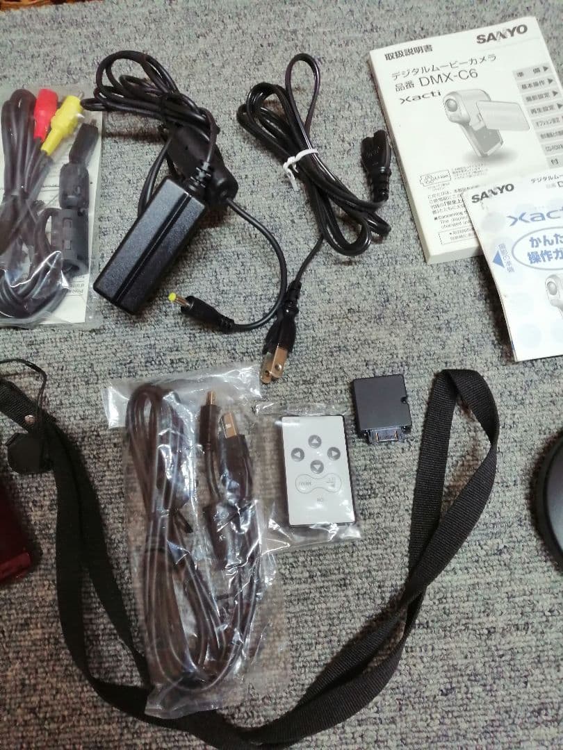 サンヨー SANYO デジタルムービーカメラ　ザクティ Xacti DMX-C6