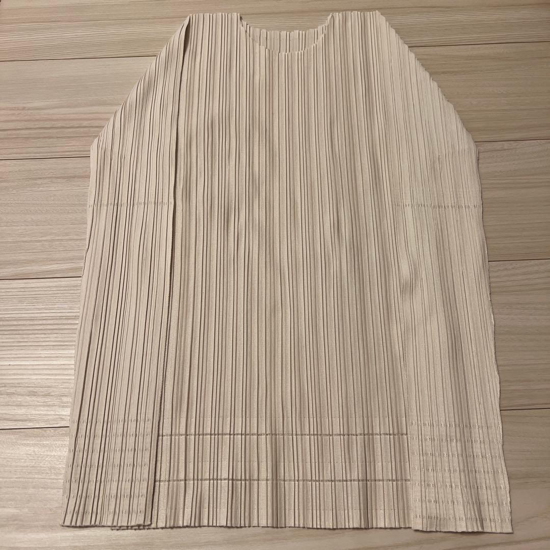 プリーツプリーズ　Apocソフトプリーズ　ホワイト　2025年10月