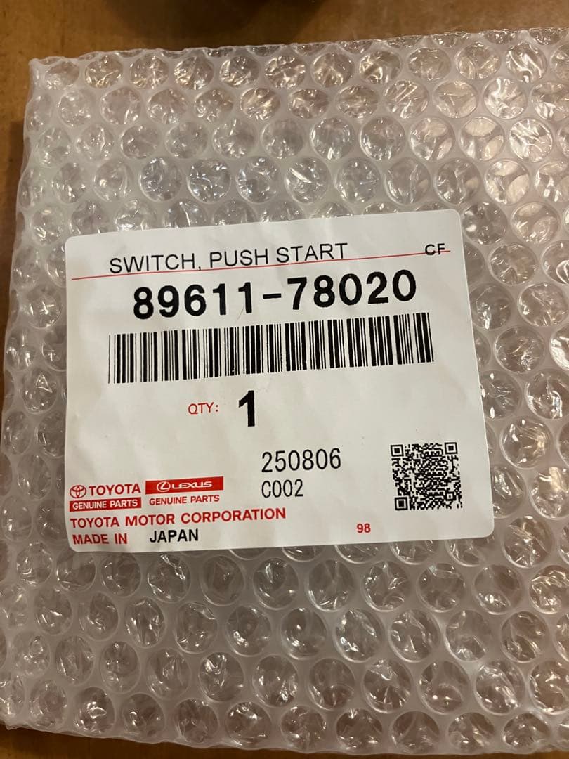 新品　レクサス　スタートボタンスイッチ　89611-78020 ハリアーrav4