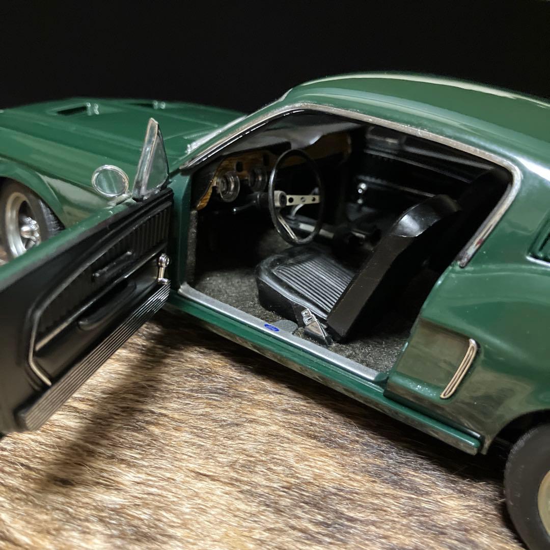 AUTOart 1/18 FORD MUSTANG BULLITT モデル