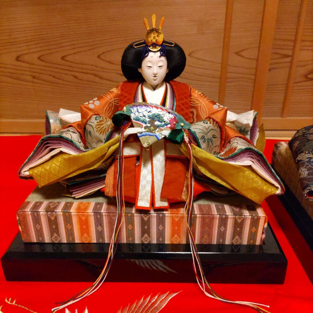 慶雲作　京雛　親王揃い　正絹本仕立十二単衣　台座・毛氈付