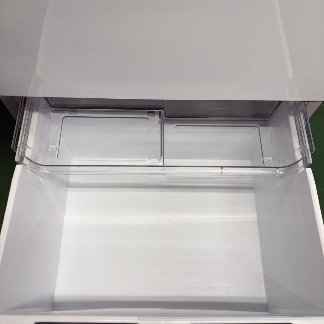 703 冷蔵庫　小型　大型　一人暮らし　200L〜300L　右開き　半年保証