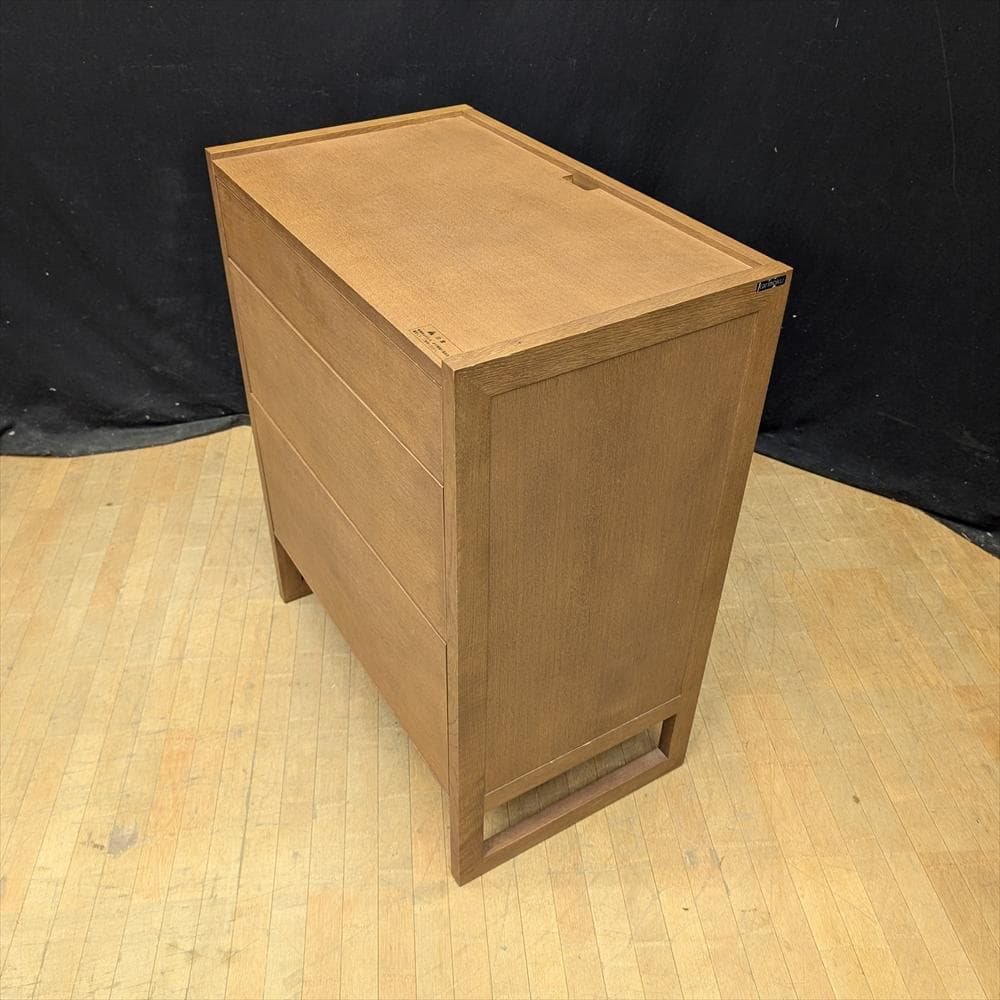 カリモク　プッシュ式　リビングチェスト　チェスト　サイドボード　キャビネット