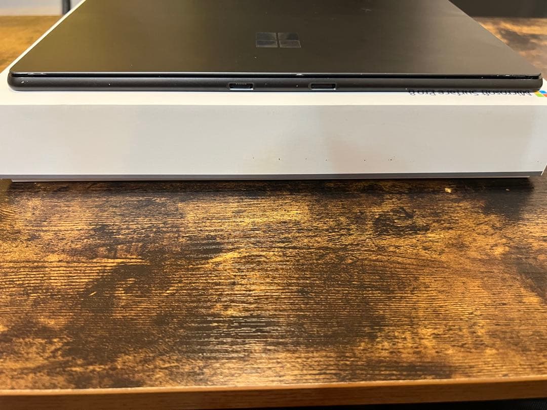 Surface Pro 8 (i7, 16GB, 256GB)キーボードペン付き