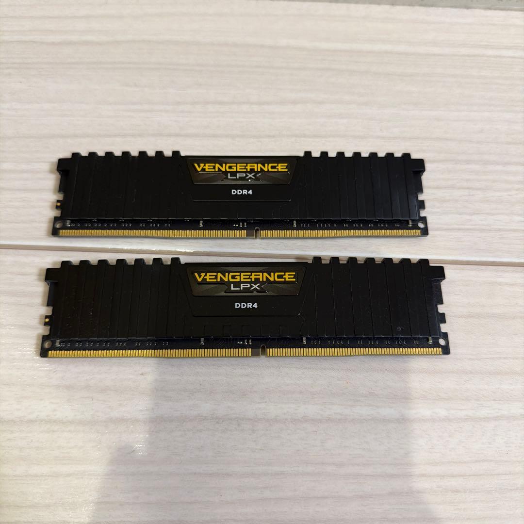 CORSAIR DDR4メモリ 16GB×2 3000MHz