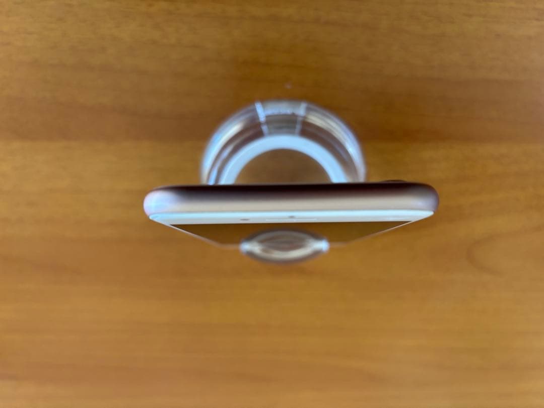 iPhone 8 Gold バッテリー100% 超美品