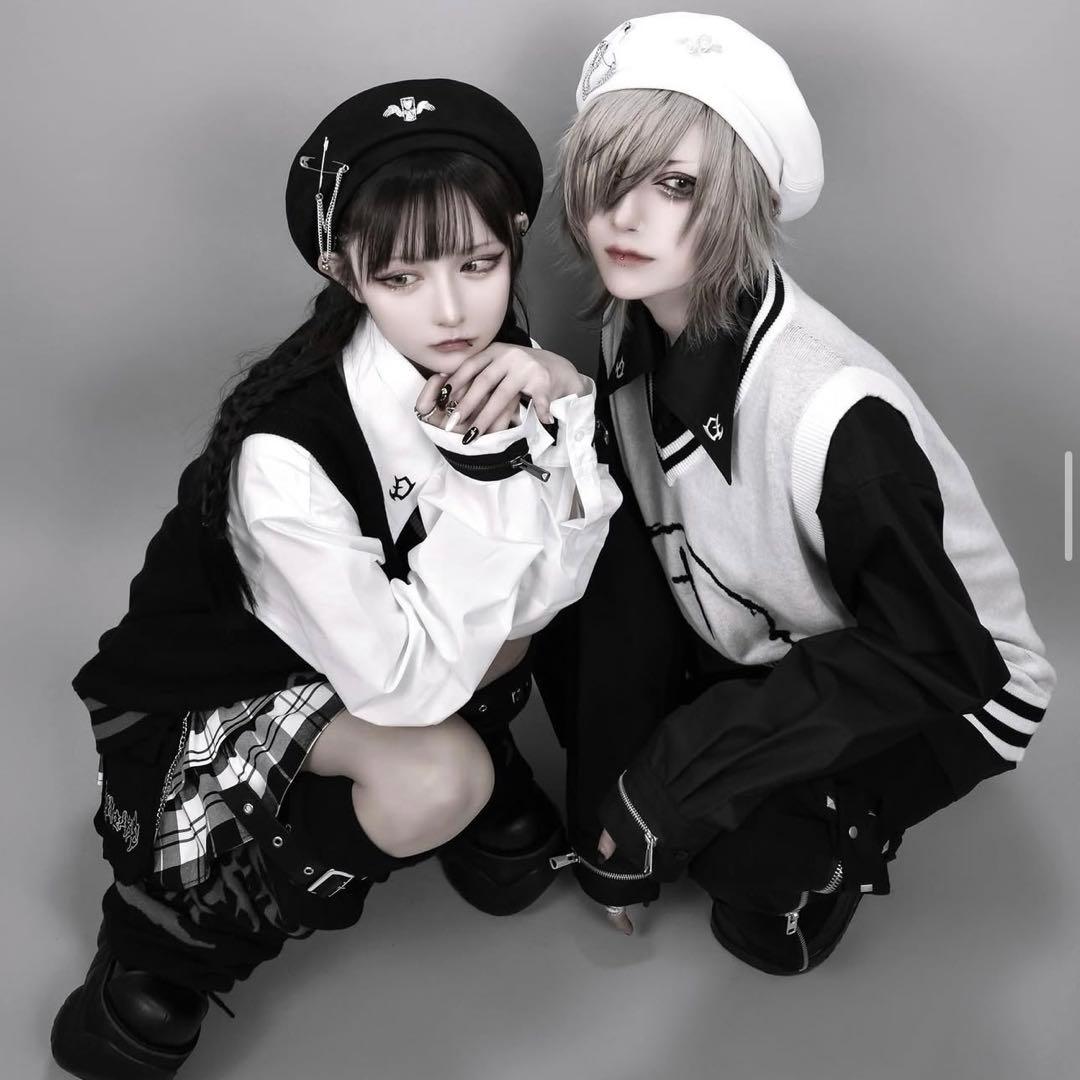 【〇】DimMoire ロゴ刺繍スウェードベレー帽 WHITE