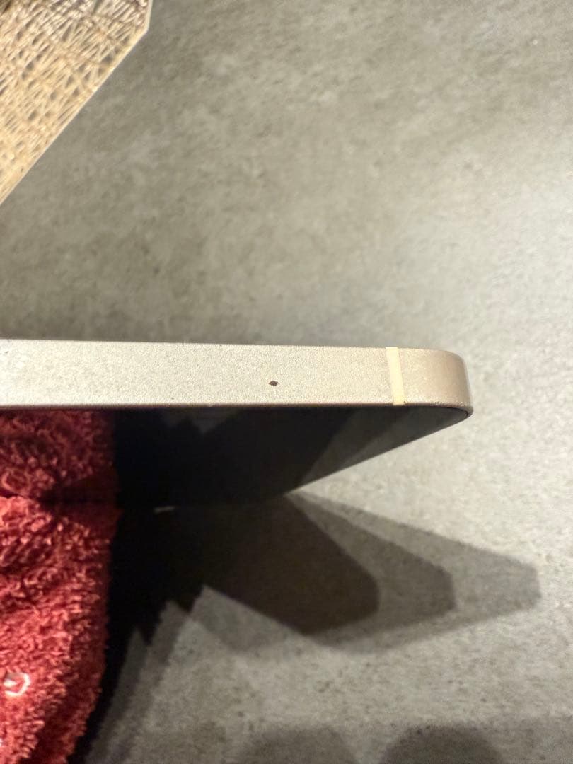 Apple iPhone 12 ホワイト 本体　ケース付き