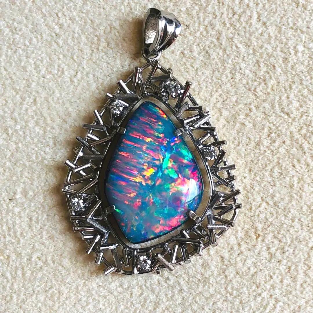 更紗✩です　ダイヤ付き 天然オパール プラチナ ペンダント チャーム 美品