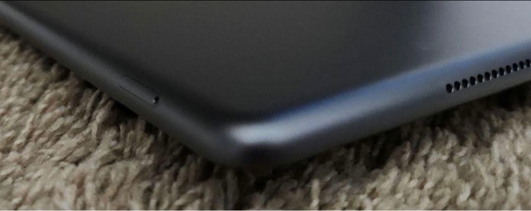 r*2様 AppleiPad第7世代