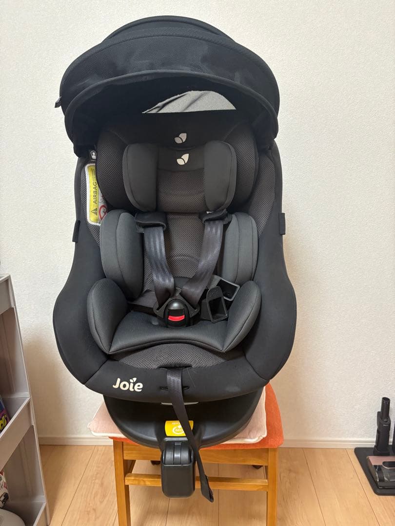 Joie アーク360 チャイルドシート ブラック　メルカリ市終了後値上げします