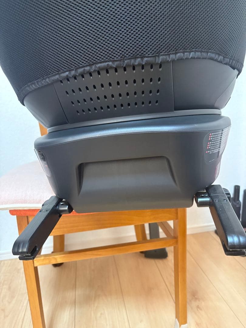 Joie アーク360 チャイルドシート ブラック　メルカリ市終了後値上げします