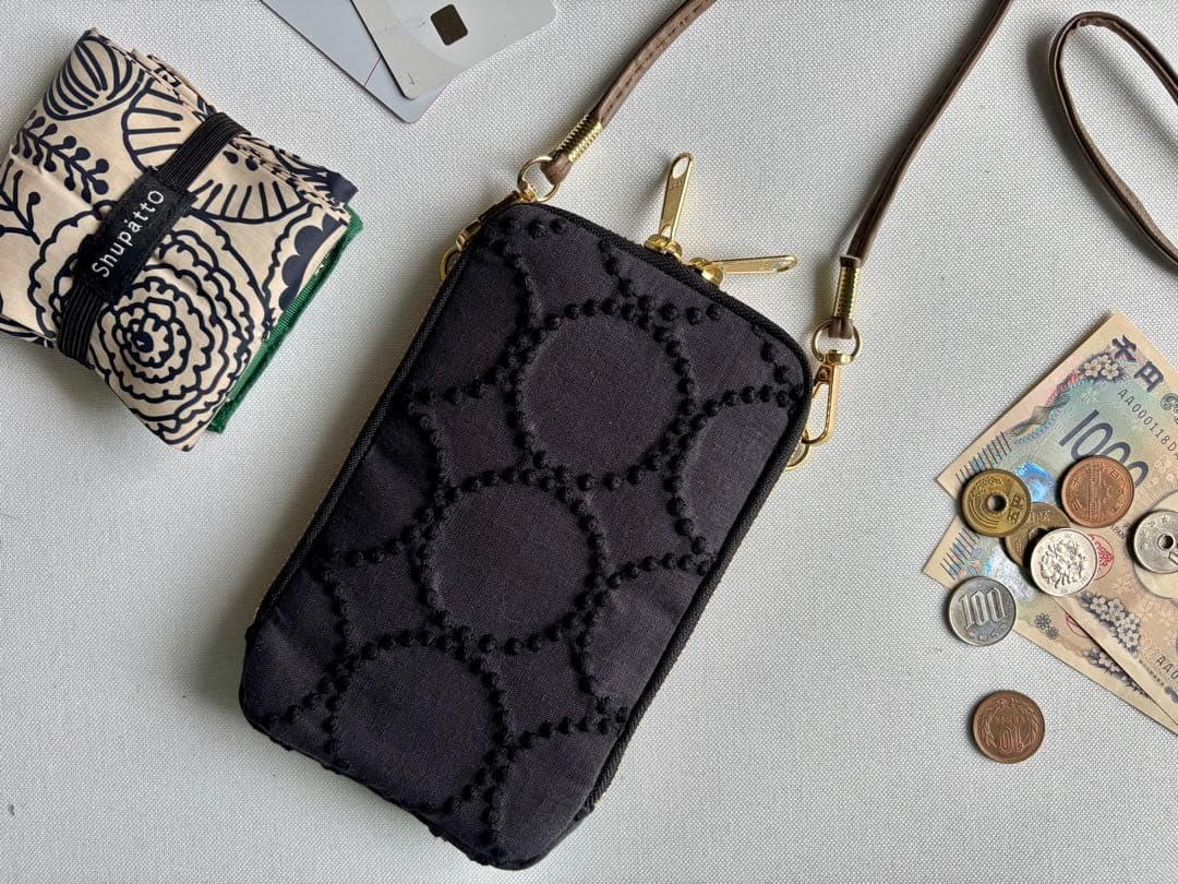 【スマホショルダー】ミナペルホネン タンバリン charcoal × black