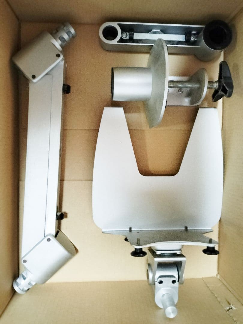 ノートパソコンアーム　アルミニウム　シルバー