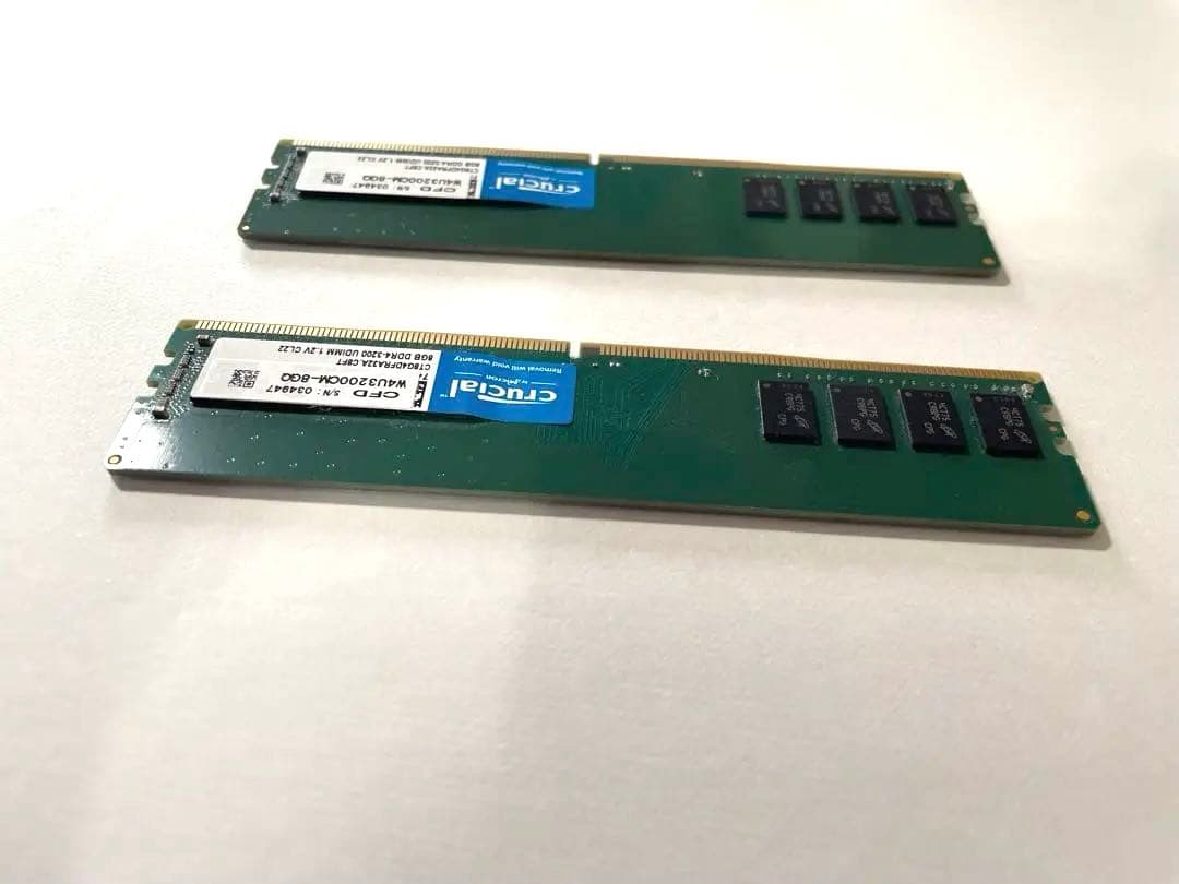Crucial DDR4 16GB (2x8GB) メモリ