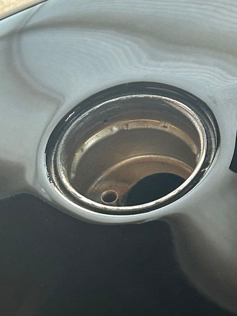 スポーツスターXL883純正タンク ブラック インジェクション用 キャップ付き