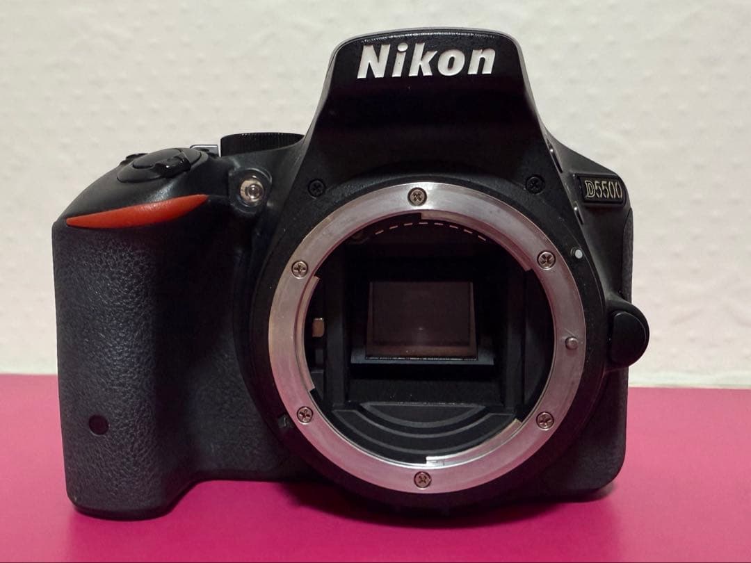 Nikon D5500 18-140mm + レンズ2本