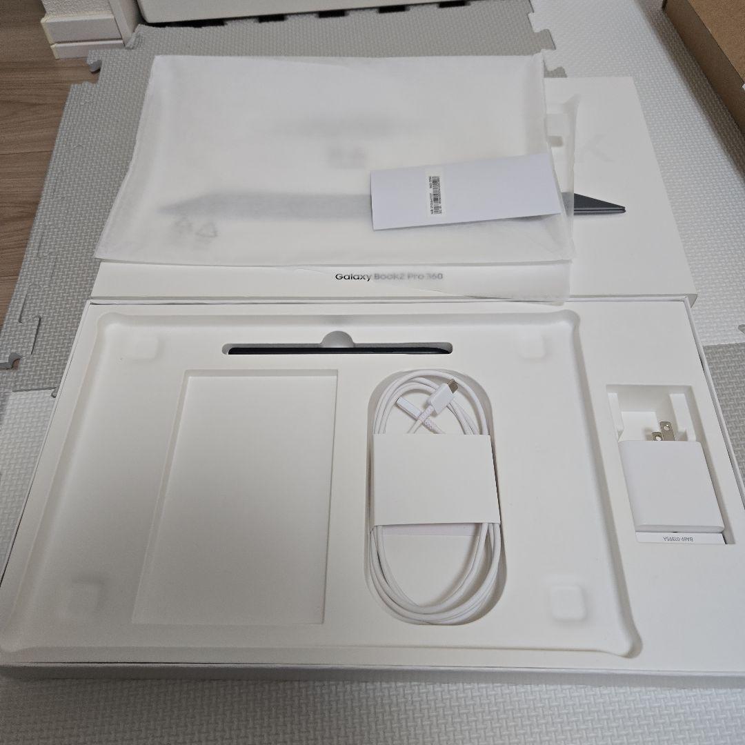 Galaxy Book2 Pro 360 13インチ　おまけ付き