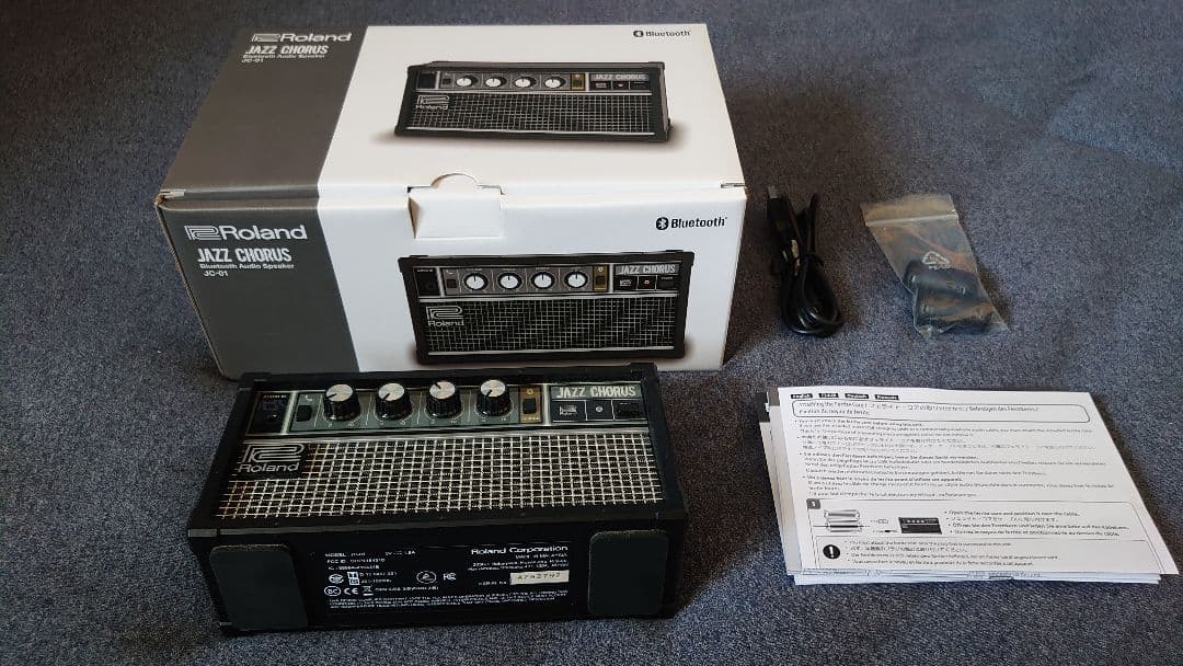 Roland JC-01 Bluetoothスピーカー