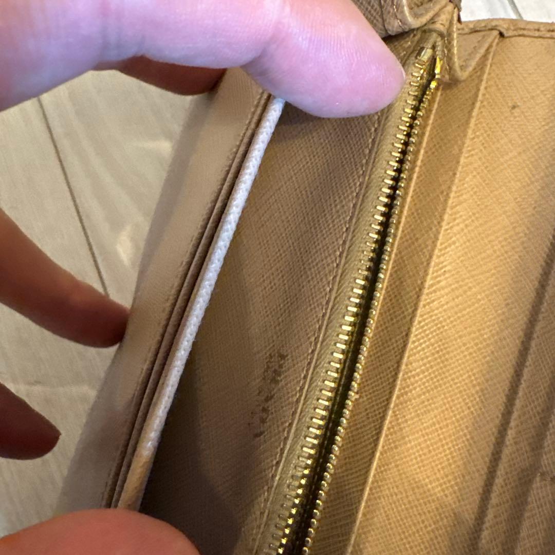 PRADA サフィアーノレザー 長財布 ベージュ