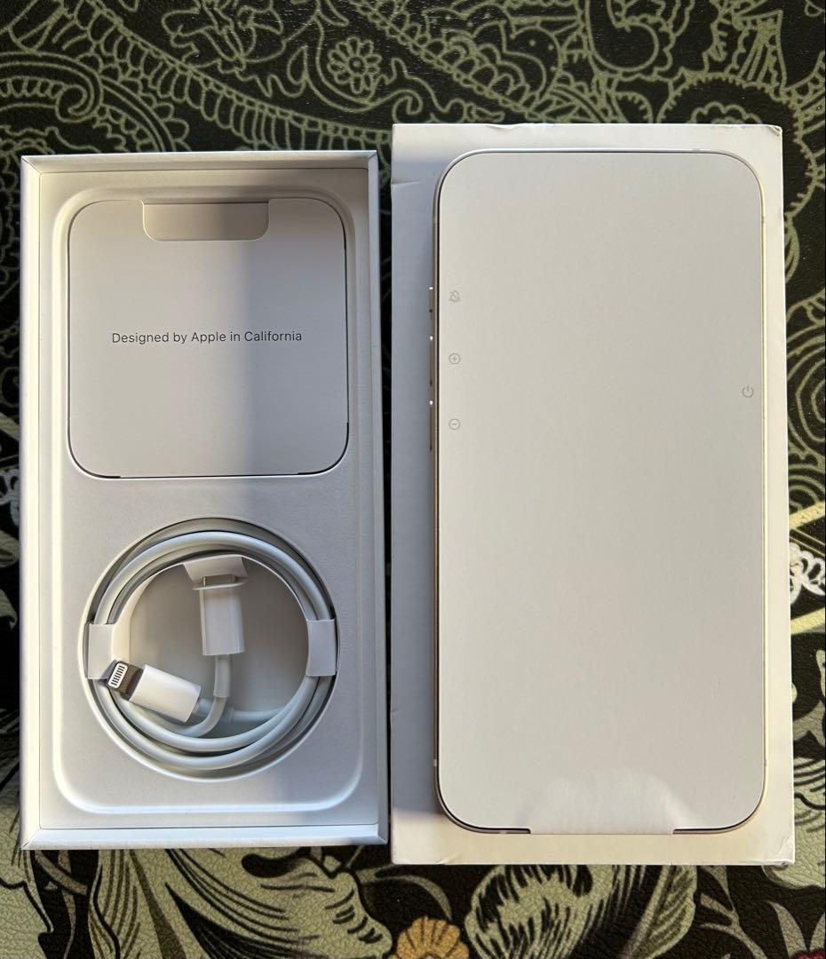 Apple iPhone 14 スターライト(白)