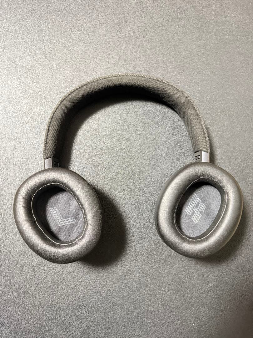 ヘッドホン jbllive770nc/blk