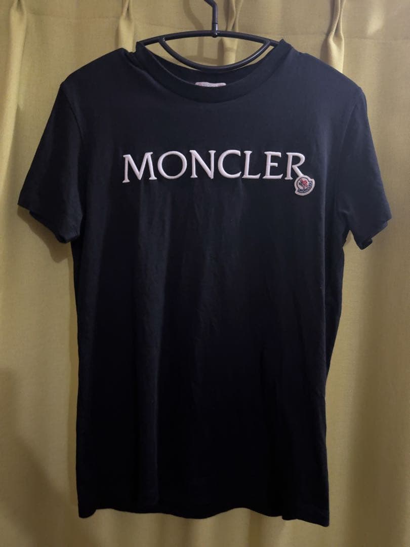 MONCLER ロゴ入り ブラック Tシャツ