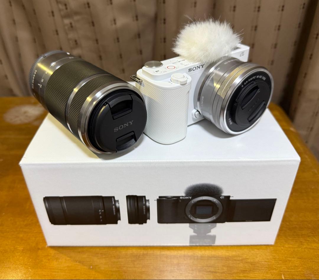 SONY VLOGCAM ZV-E10デジタル一眼レフ ホワイト 2本レンズ付き