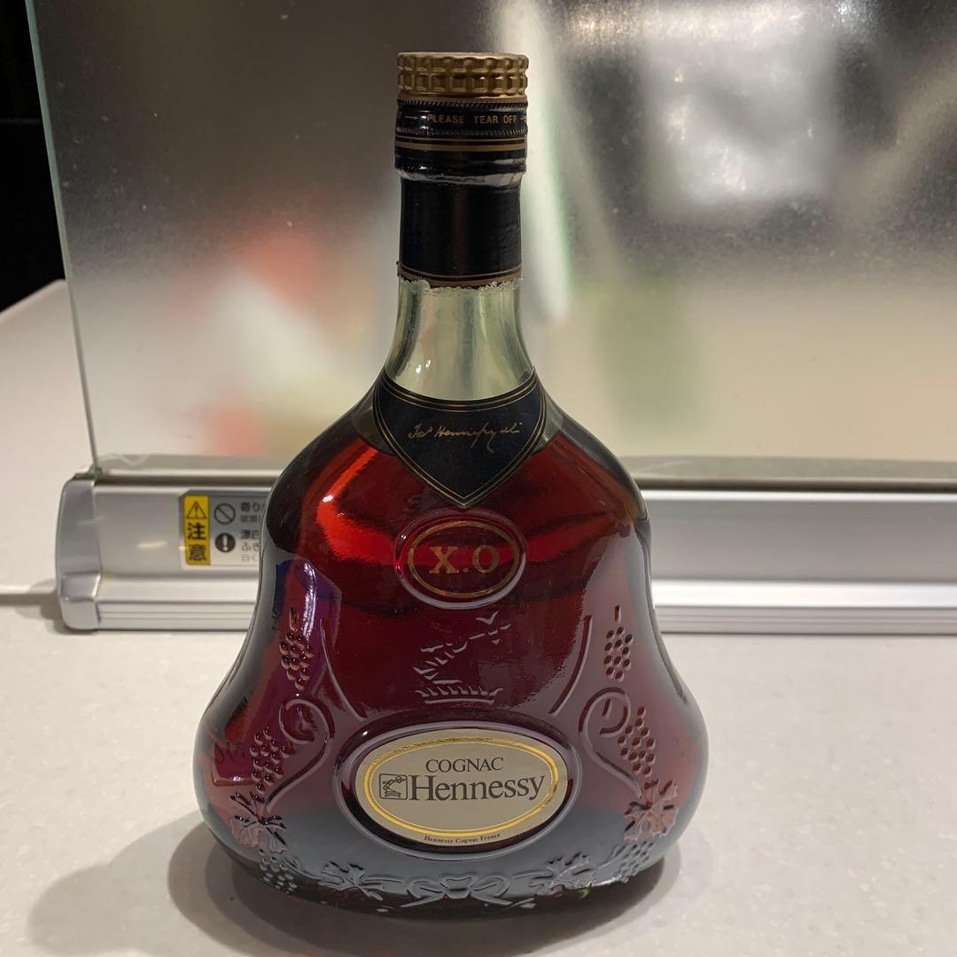 ヘネシーXOの中の最上級金キャップグリーンボトル(古酒) お値下げしました。