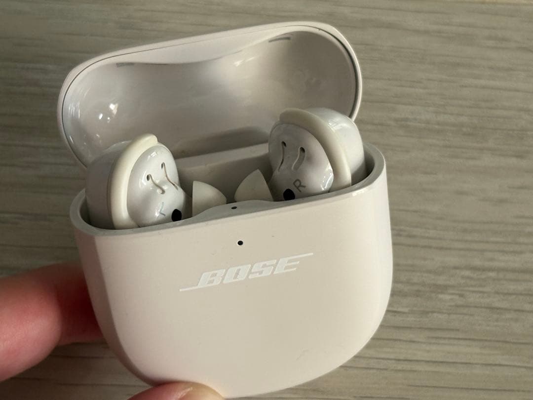 ア*ン様 BOSE QuietComfortⅡ