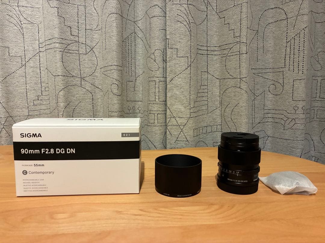 美品 SIGMA 90mm F2.8 DG DN Lマウント プロテクター付