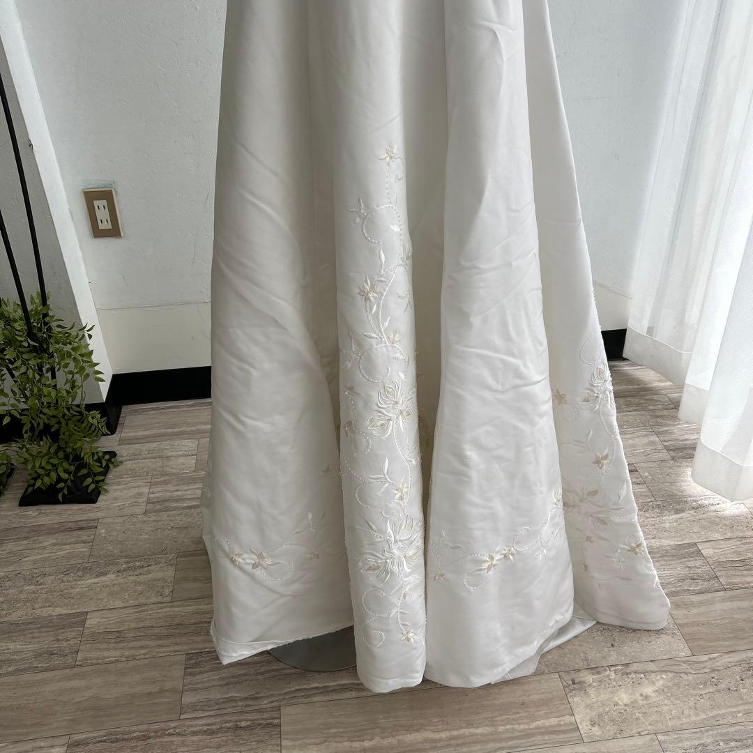 ⬜︎ ウエディングドレス 【21】 matsuo ホルダーネック　花嫁　刺繍