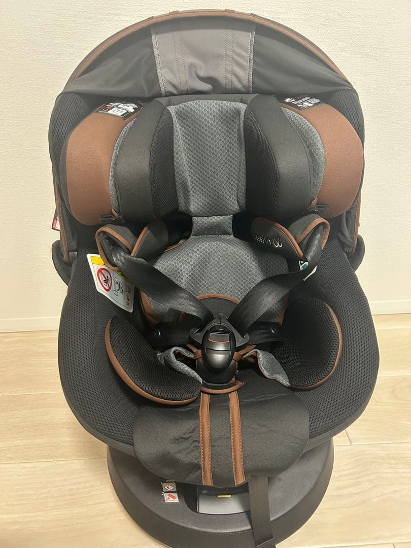 AILEBEBEチャイルドシート