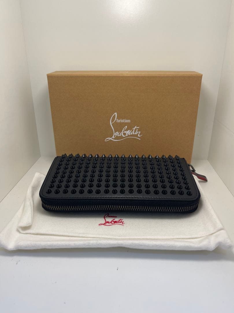 クリスチャンルブタン ラウンドファスナー長財布