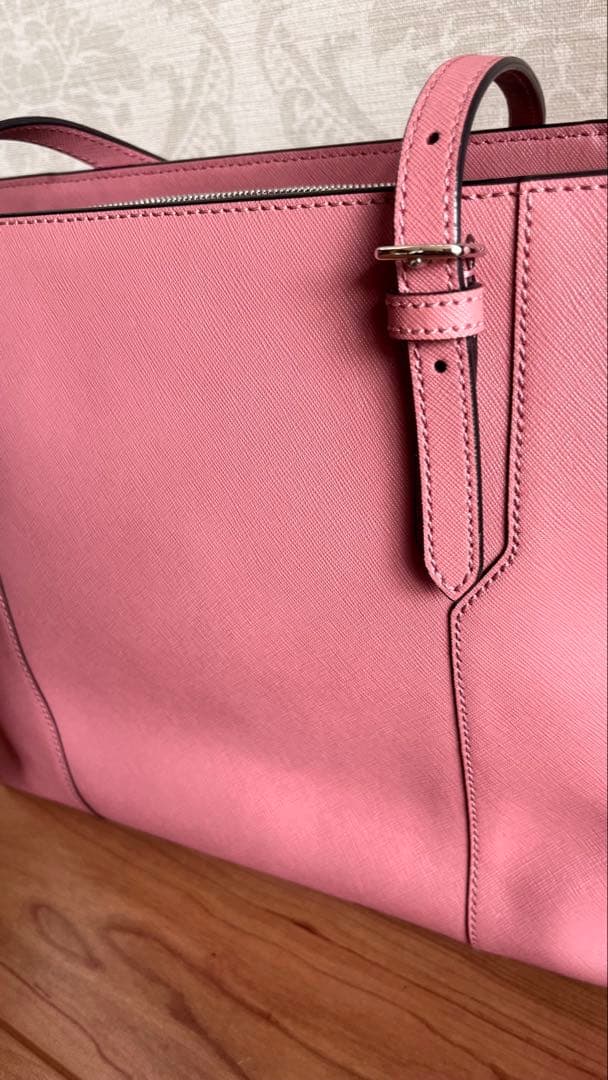 BALLY ピンク ストライプ ビジネスバッグ